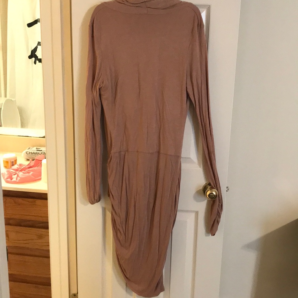 Too big - Picture 2 of 2